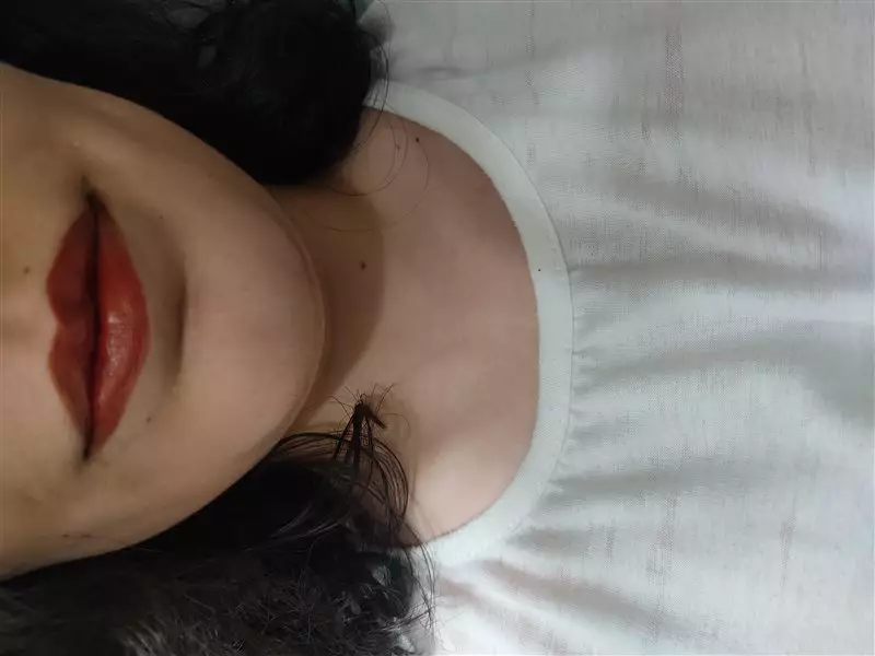 نتیجه مصرف تینت لب